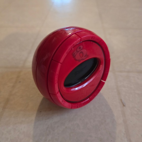 Radica Other - Radica 20Q Electronic Handheld Game Red Sphere Artificial Intelligence Y2K Toy